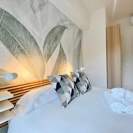 Casaviva - Wonderful In Santa M. Apartment